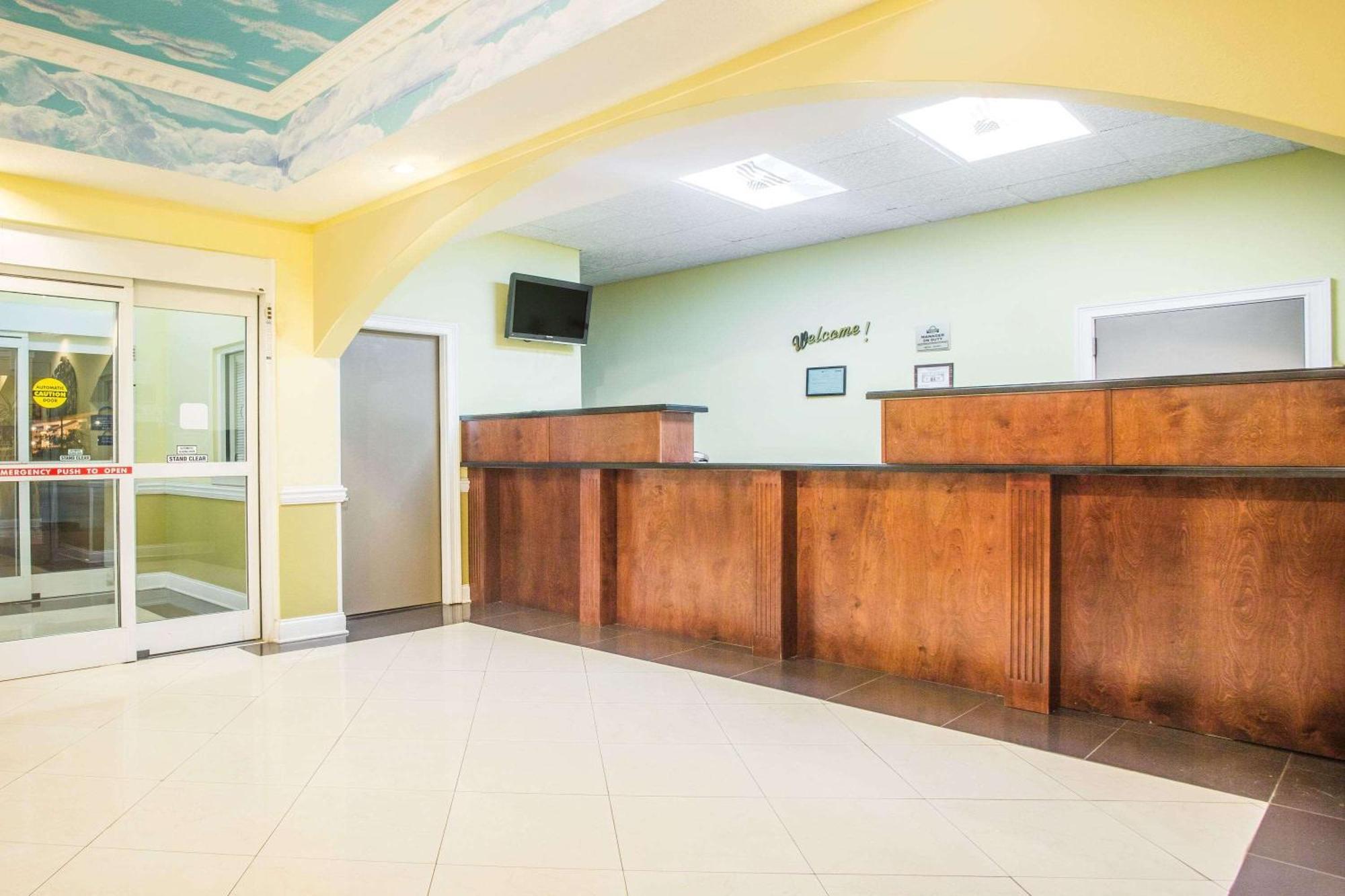 Days Inn & Suites By Wyndham Swainsboro Exteriér fotografie